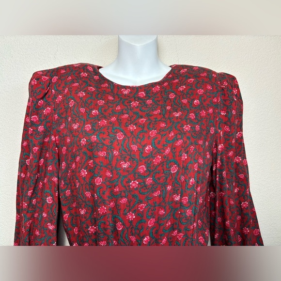 Vintage 80s Kathie Lee for Plaza South Red & Green Floral Holiday Midi Dress 6 - Picture 3 of 11